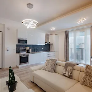 https://home-sweet-bologna.emilia-romagnahotels.net