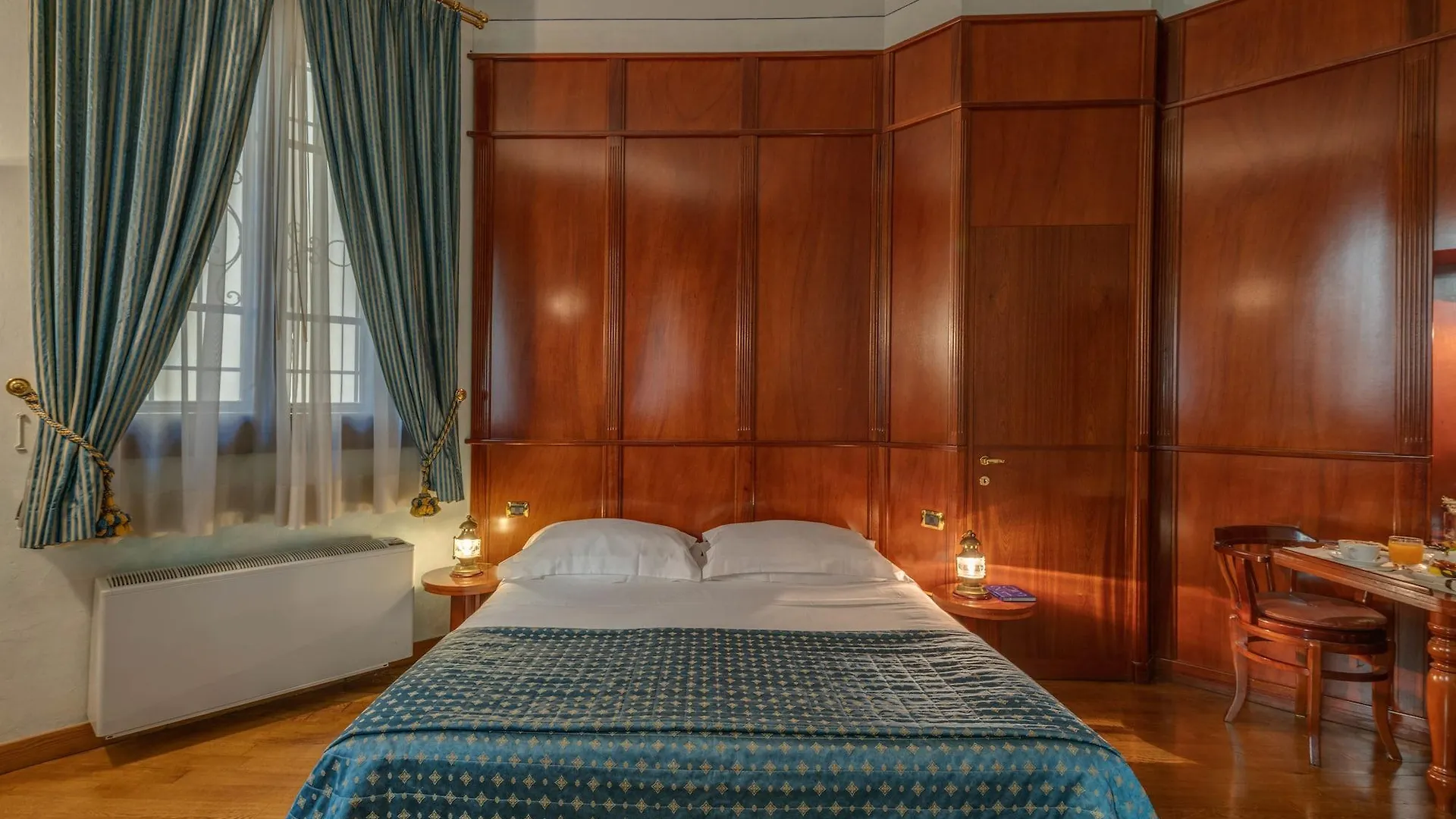 Bed and Breakfast Residenza D'Epoca In Piazza Della Signoria à Florence