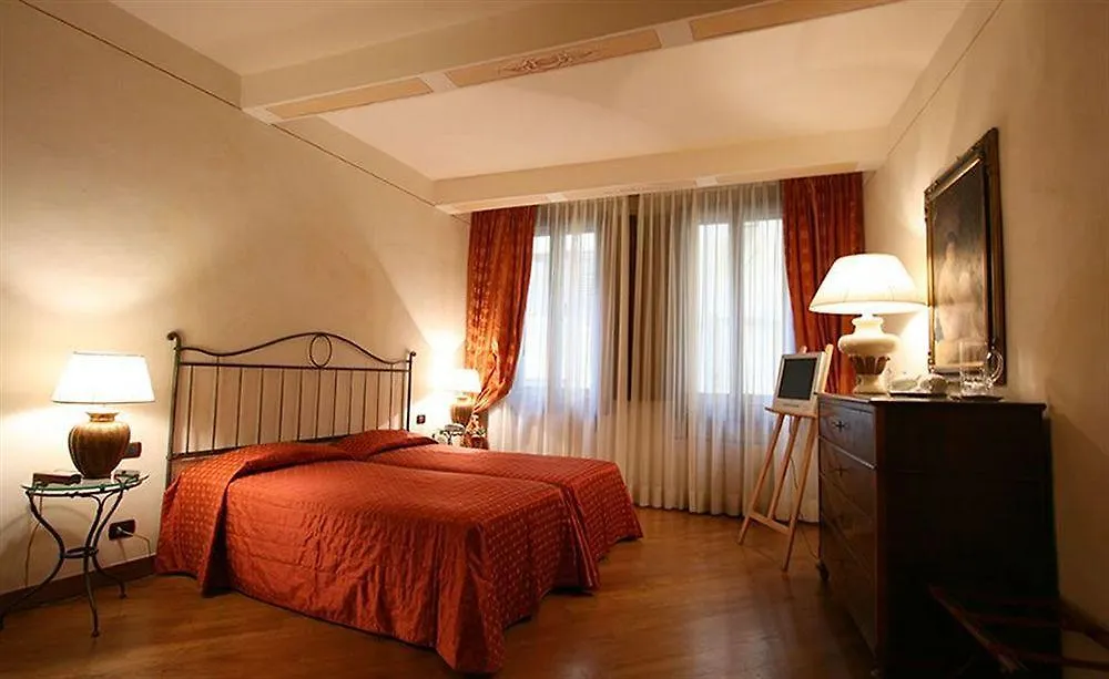 Bed and Breakfast Residenza D'Epoca In Piazza Della Signoria à Florence Italie