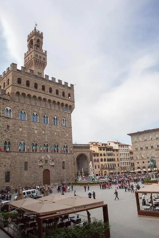 Bed and Breakfast Residenza D'Epoca In Piazza Della Signoria à Florence 2*,  Italie